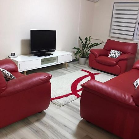 Boulevard Apartment Oradea Exterior foto