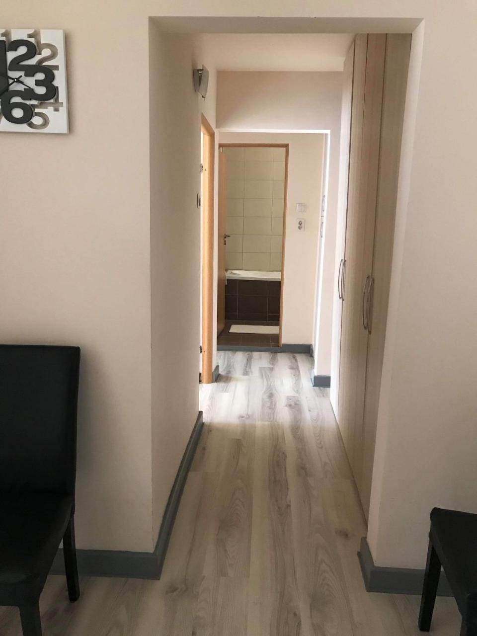 Boulevard Apartment Oradea Exterior foto